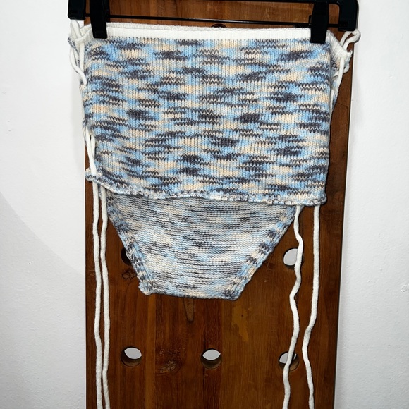 Pretty Little Thing Denim Space Dye Knit Lace Up Side Mini Skirt & Bandeau Top - Picture 12 of 16